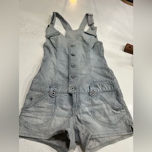 Guess Jeans Fitted Striped Short Overalls with Stretch, size Medium, rare find!